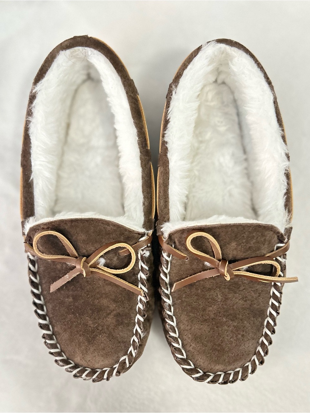 Lamo Women's Size 6 Suede
Moccasin Slipper Brown
House Shoes NEW No Tags